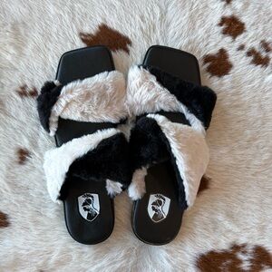 VIVIENNE HU NEW YORK (VHNY) Black and Cream Faux Fur Sandals